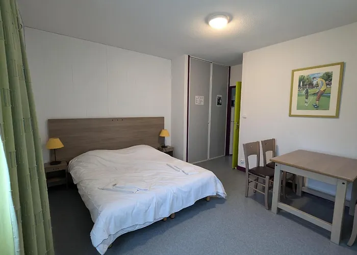 Vvf Cantal Salers Vendes Village de vacances Bassignac