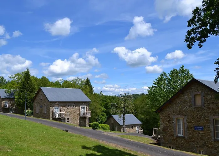 Vvf Cantal Salers Vendes Village de vacances 3*
