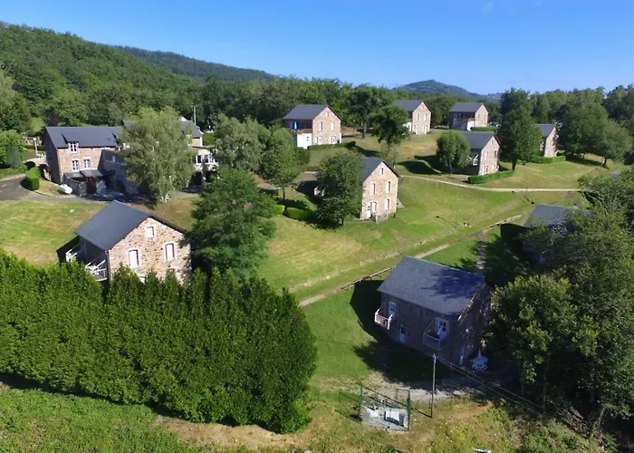 Vvf Cantal Salers Vendes Village de vacances Bassignac